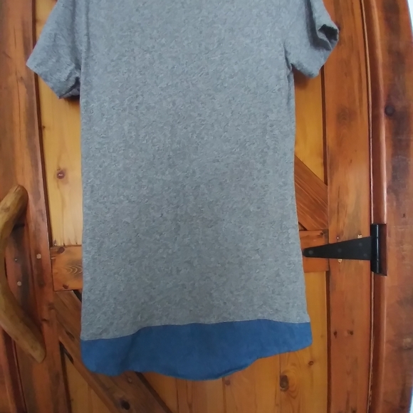 Preloved Apparel Tee with denim Details - Picture 4 of 5